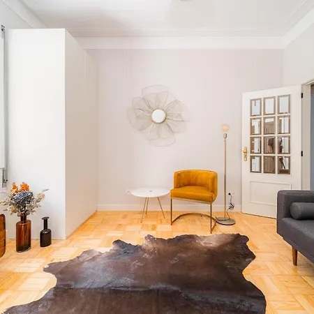 Nomad's By Sta Catarina Flats - 3bed *