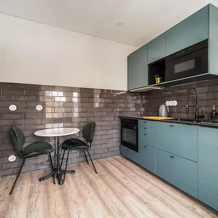 Апартаменты Nomad's By Sta Catarina Flats - 3bed Порту