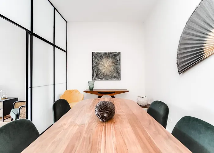 Nomad's By Sta Catarina Flats - 3bed *